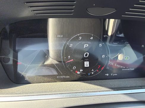 Used 2021 Jaguar F-TYPE Convertible RWD image 9