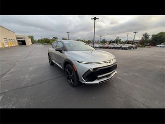 Used 2024 Chevrolet Equinox EV RS video 2