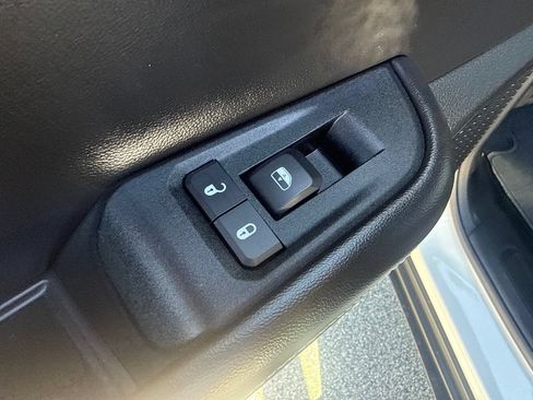 Used 2025 Jeep Grand Cherokee Limited AWD/4WD image 27