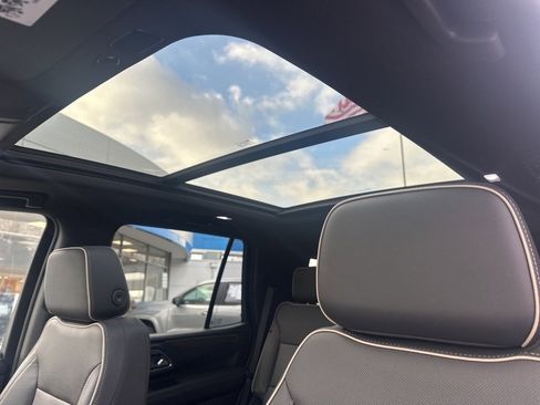 Used 2023 Chevrolet Tahoe Premier image 13