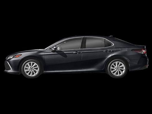 Used 2024 Toyota Camry LE FWD image 14