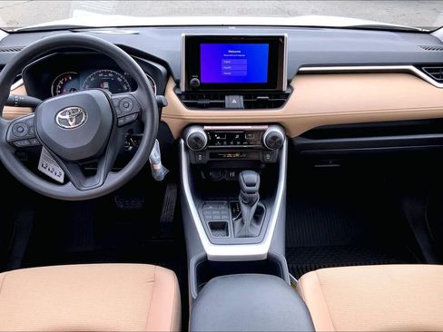 New 2025 Toyota RAV4 LE image 5