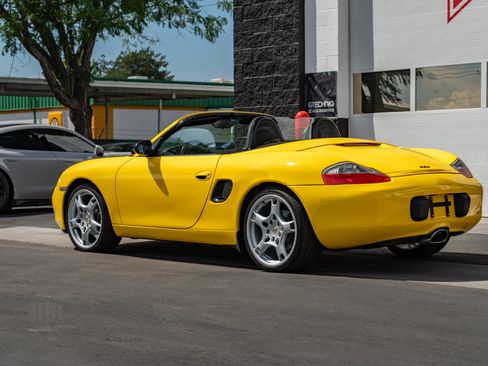 Used 1998 Porsche Boxster RWD image 21