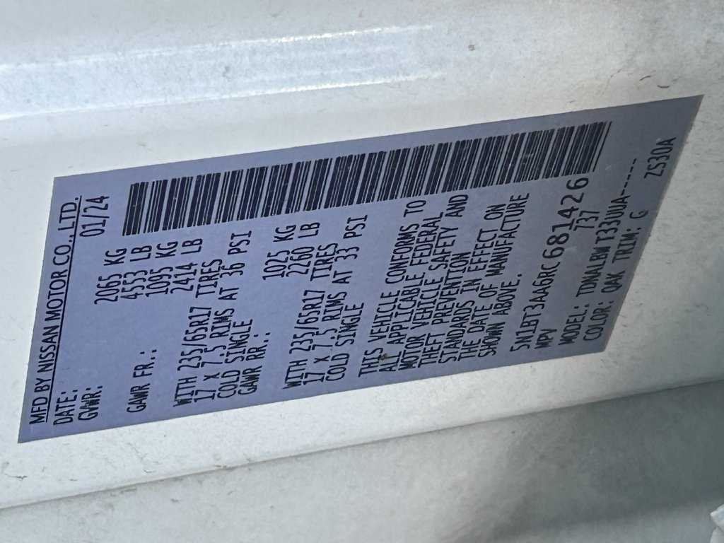 Used 2024 Nissan Rogue S FWD image 33