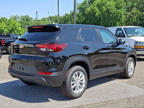 New 2026 Chevrolet TrailBlazer LS w/ LS Convenience Package FWD image 4
