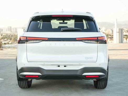 New 2026 INFINITI QX60 Pure image 7