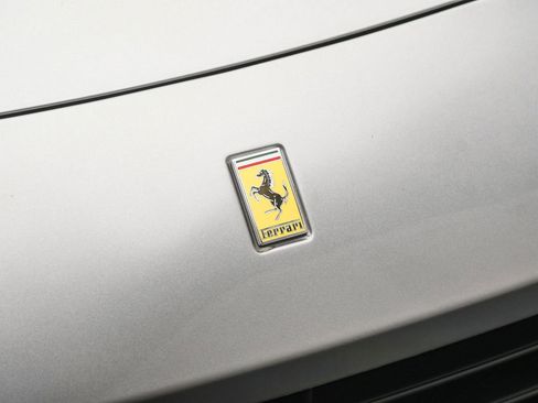 Used 2018 Ferrari GTC4Lusso T image 29