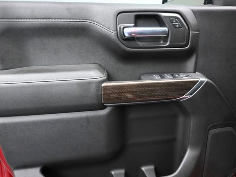 Used 2021 Chevrolet Silverado 1500 LT Trail Boss image 11