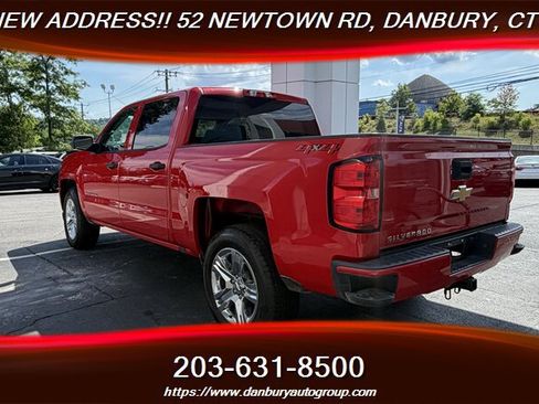 Used 2018 Chevrolet Silverado 1500 Custom w/ Custom Value Package AWD/4WD image 3