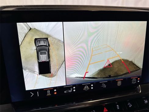 Used 2024 Chevrolet Silverado 1500 LT Trail Boss w/ LT Trail Boss Premium Package image 18