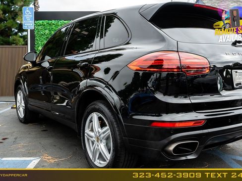 Used 2018 Porsche Cayenne Platinum Edition w/ Premium Package AWD/4WD image 9