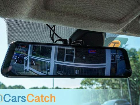 Used 2022 Hyundai Venue SE FWD image 32