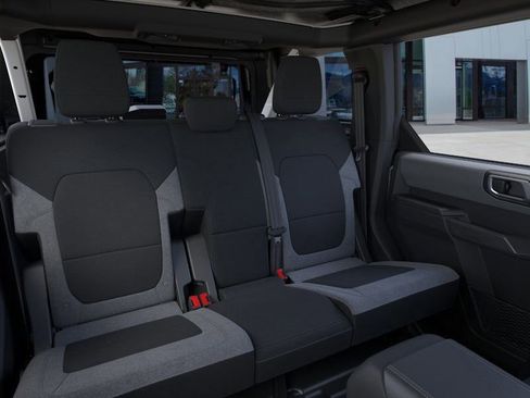New 2025 Ford Bronco 4-Door image 11