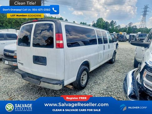 Used 2016 Chevrolet Express 3500 LT w/ LT Preferred Equipment Group RWD image 4