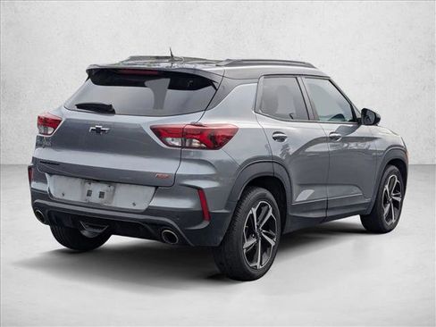 Used 2021 Chevrolet TrailBlazer RS w/ Sun and Liftgate Package image 5