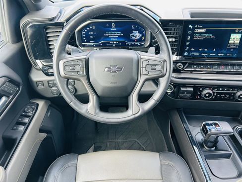 Used 2022 Chevrolet Silverado 1500 ZR2 w/ Technology Package image 20