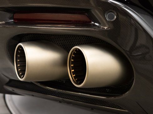 Certified 2021 Ferrari Roma image 37