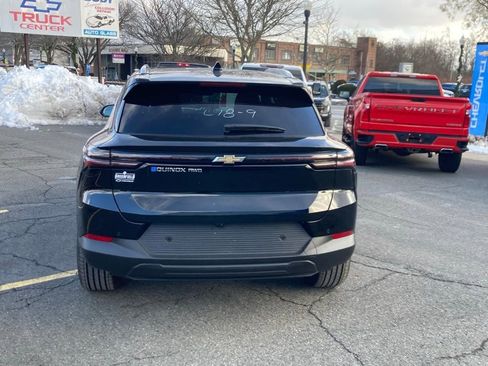 New 2026 Chevrolet Equinox EV LT image 6