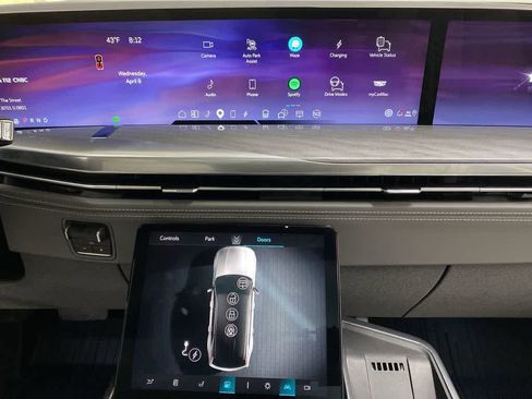 Certified 2026 Cadillac Escalade IQL Sport 1 w/ LPO, ONYX Package image 24