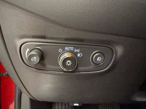 Certified 2024 Chevrolet Equinox Premier AWD/4WD image 17