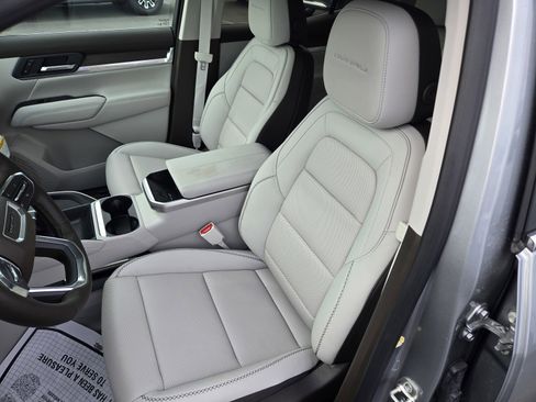New 2026 GMC Terrain Denali AWD/4WD image 9