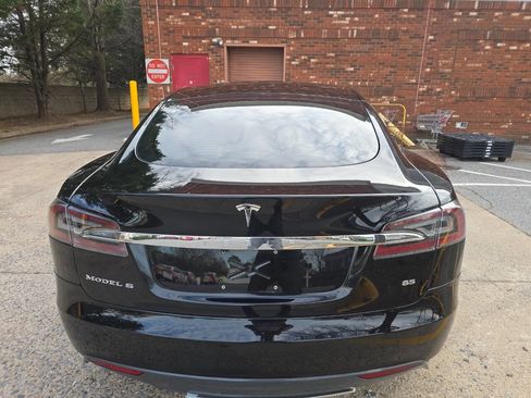 Used 2013 Tesla Model S Base 4dr Liftback (85 kWh) image 3