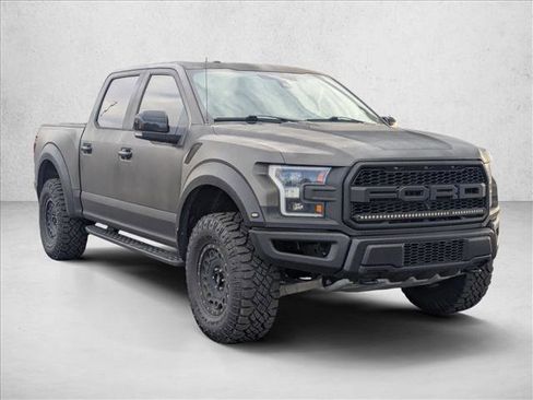 Used 2018 Ford F150 Raptor w/ Equipment Group 802A Luxury image 3