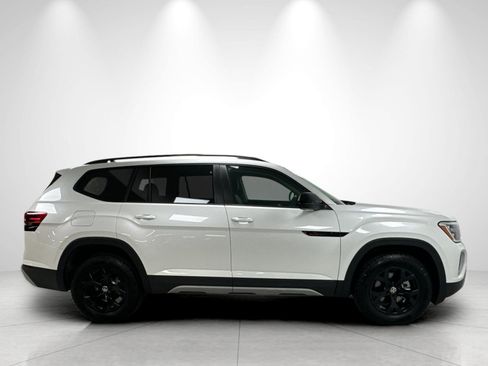 New 2026 Volkswagen Atlas Peak Edition AWD/4WD image 6