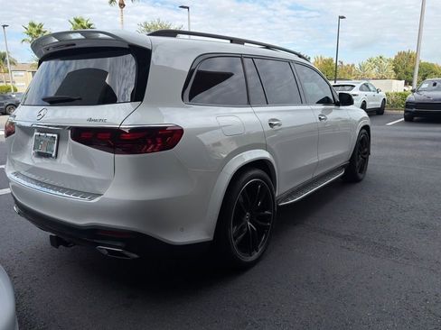 Used 2025 Mercedes-Benz GLS 450 4MATIC image 7