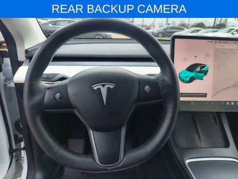 Used 2021 Tesla Model Y Long Range image 2