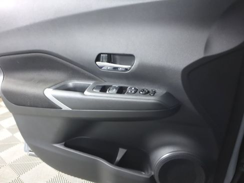 Certified 2022 Nissan Kicks SV image 17