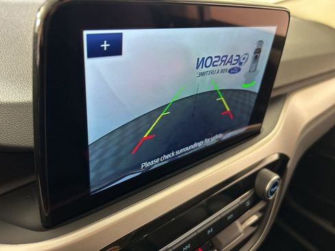 Used 2020 Ford Escape SEL image 16