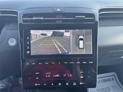 Used 2024 Hyundai Tucson Limited image 14