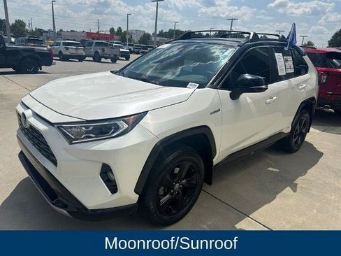 Used 2021 Toyota RAV4 XSE w/ XSE Grade Weather Package AWD/4WD image 3