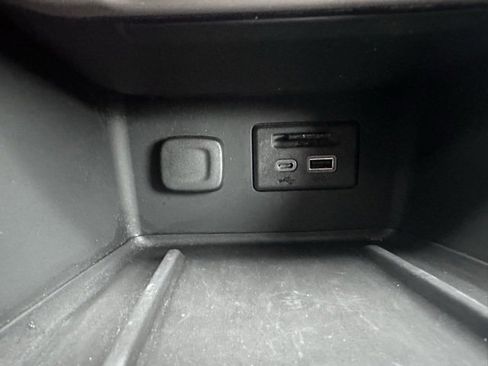 Certified 2023 GMC Acadia Denali w/ Denali Technology Package image 26