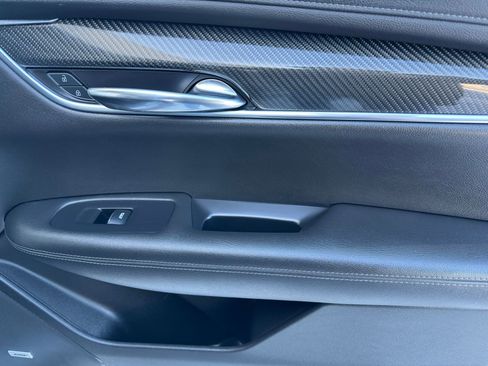 Used 2020 Cadillac XT6 Sport image 11