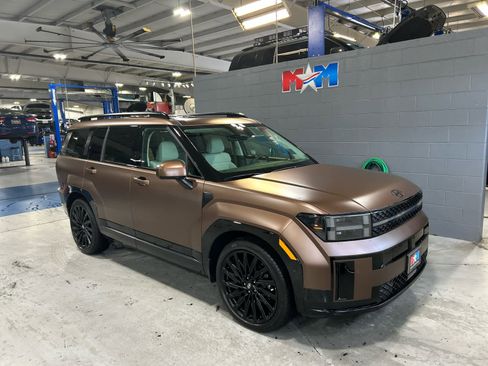 New 2025 Hyundai Santa Fe Calligraphy image 2