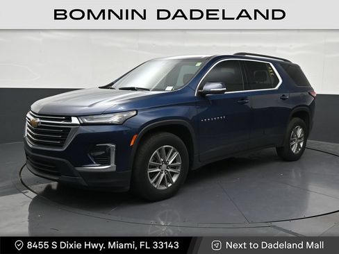 Used 2023 Chevrolet Traverse LT FWD image 1