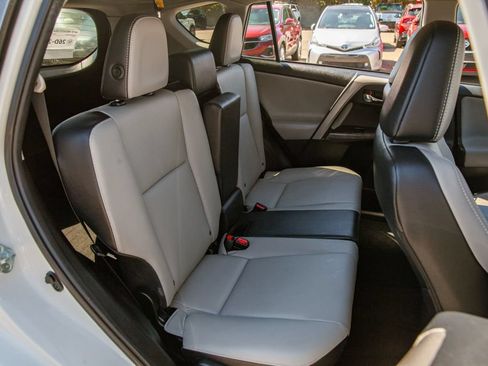 Used 2018 Toyota RAV4 Platinum AWD/4WD image 12