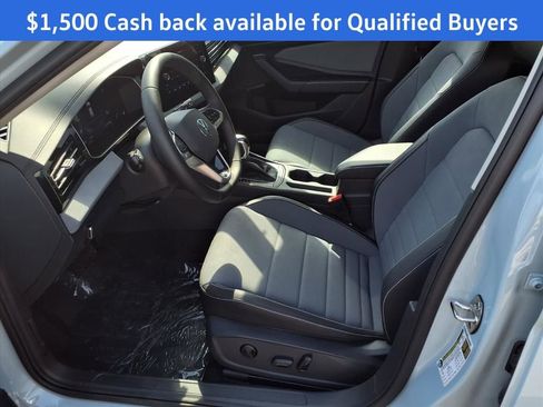 New 2025 Volkswagen Jetta SE image 14