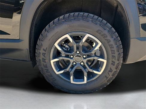 New 2026 Chevrolet Equinox ACTIV image 35