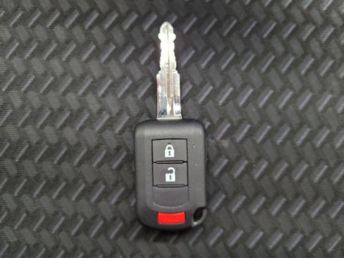 Used 2019 Mitsubishi Eclipse Cross LE image 32