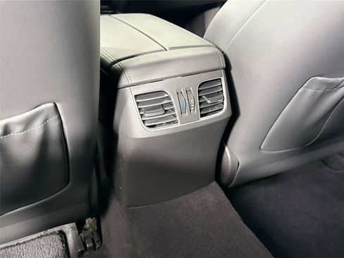 Used 2016 Hyundai Genesis 3.8 image 37