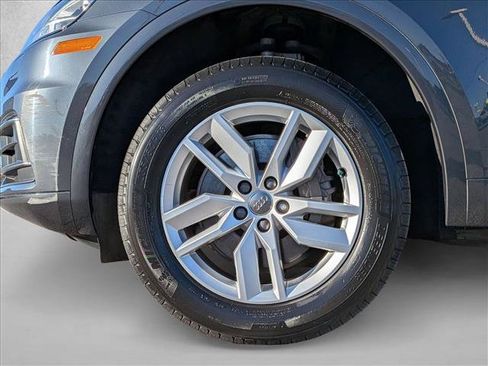 Used 2020 Audi Q5 2.0T Premium w/ Convenience Package image 24
