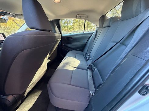Used 2025 Toyota Corolla LE image 23