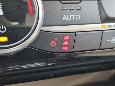 Certified 2022 Ford Escape SEL w/ Technology Package image 30