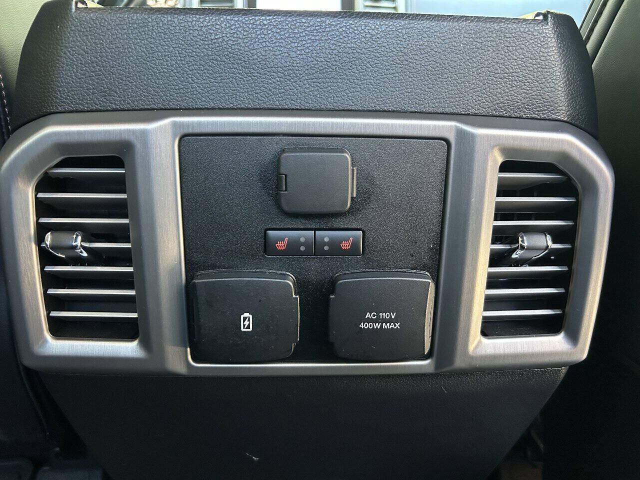 Used 2018 Ford F150 Platinum w/ Equipment Group 701A Luxury AWD/4WD image 30