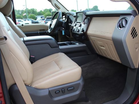 Used 2015 Ford F250 Lariat w/ Lariat Interior Package AWD/4WD image 30