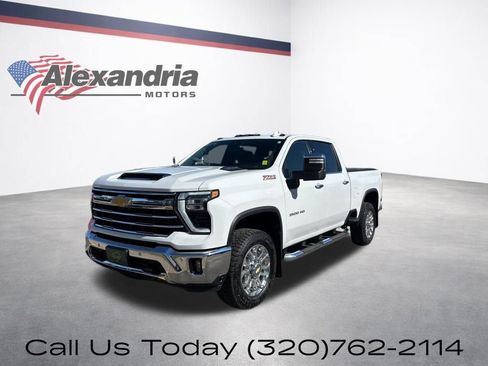 Certified 2025 Chevrolet Silverado 3500 LTZ w/ LTZ Plus Package AWD/4WD image 1