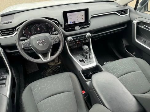 Used 2023 Toyota RAV4 XLE w/ Convenience Package image 8